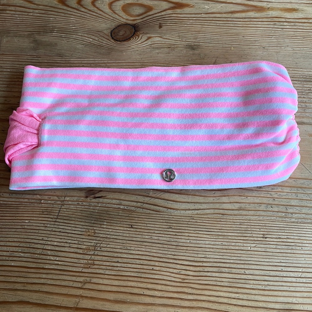 Lululemon headband.